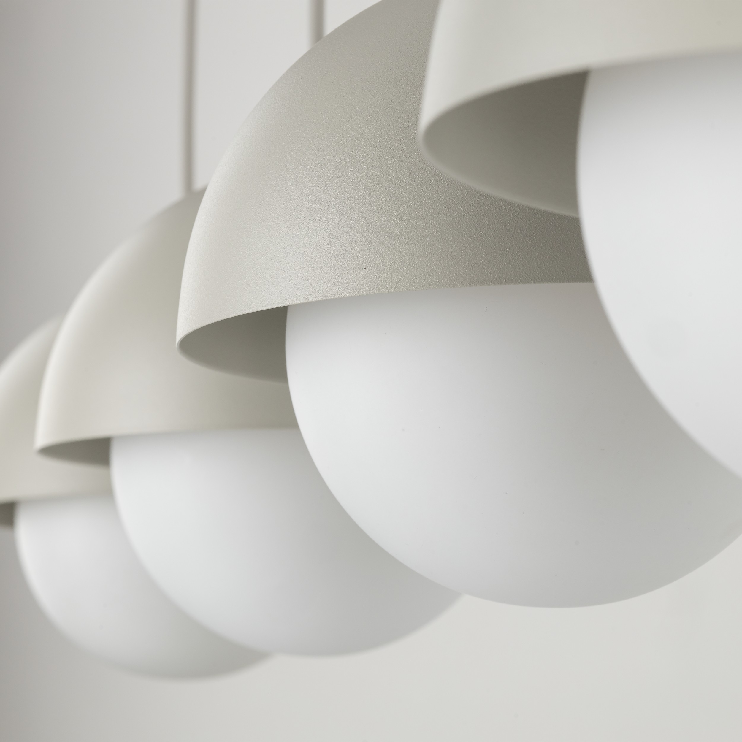 Lampada a sospensione Bono 10213 – Design minimal e raffinato Lampada a sospensione Bono